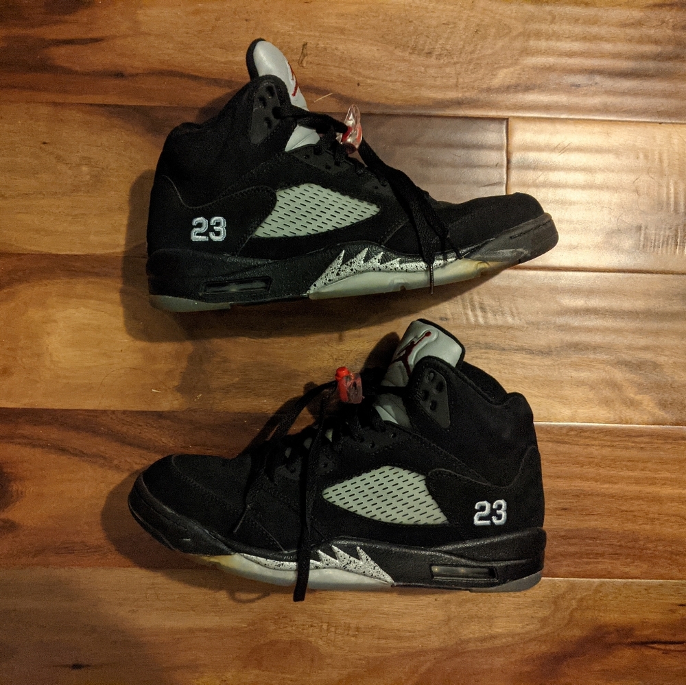 Nike Air Jordan 5 Retro Metallic 2011 Size 11
